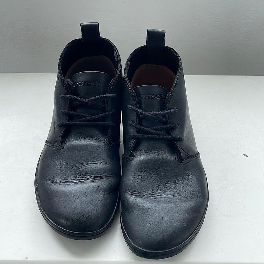 Black Leather Vivobarefoot Gobi 2 bootie shoes size 36 US size 5.5 or size 6.
